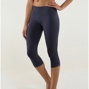 Lululemon In The Flow Crop II leggings / Capri